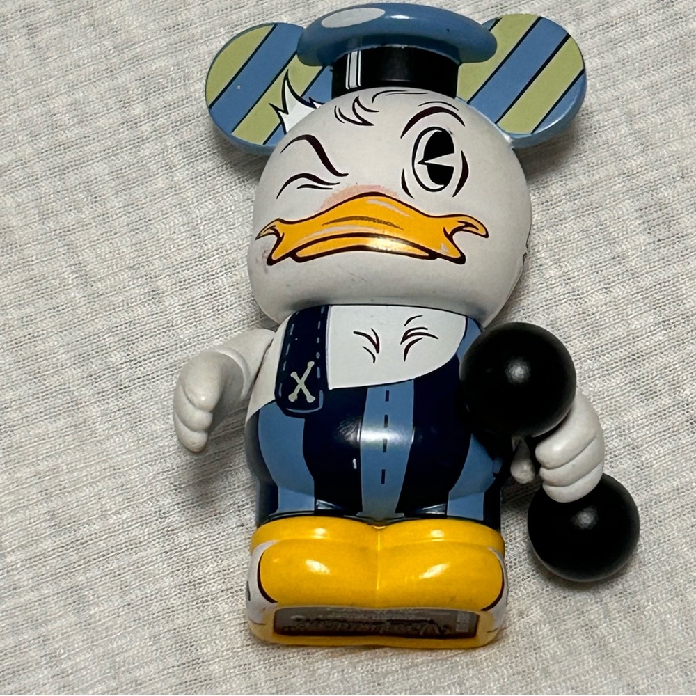 2015‎ Disney Vinylmation Miss Mindy 3" Designer Series 1 - Strongman Donald